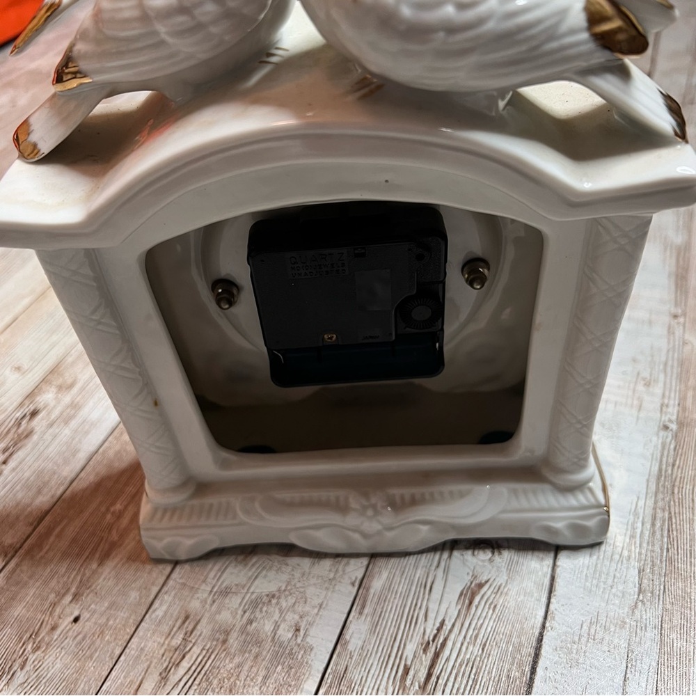 💚Royal Landex quartz dove mantel clock - Picture 9 of 12